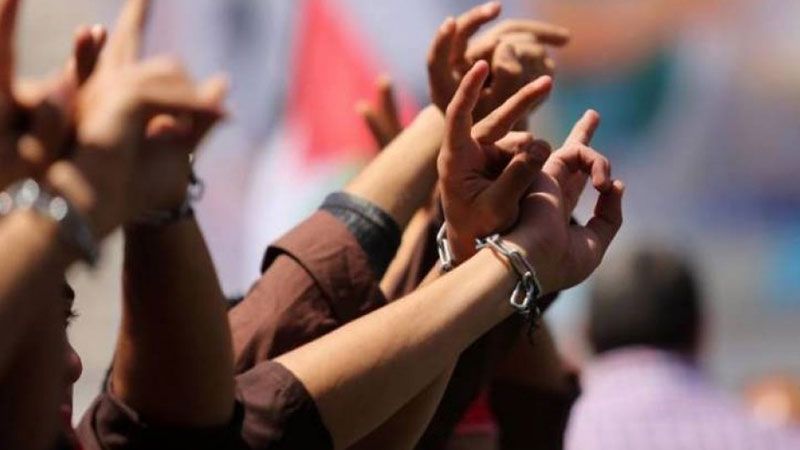 بعد رضوخ الاحتلال للإرادة الفلسطينية.. الحركة الأسيرة تؤكد استمرار المعركة