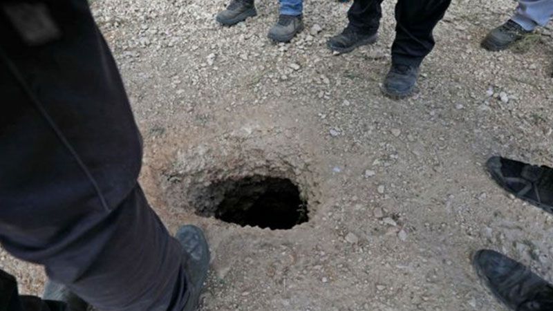 هل استخدم اسرى نفق الحرية الحامض لتفتيت الأرضية الخرسانية؟