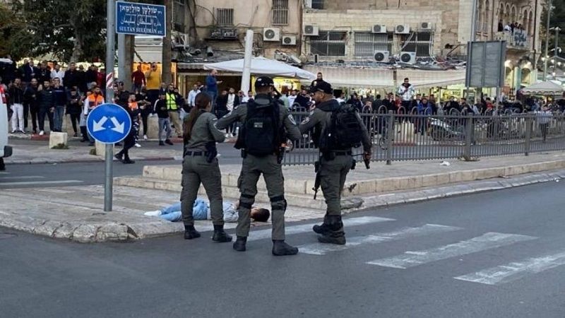 شهيد عقب إصابته مستوطنًا بجراح خطيرة بعملية طعن بالقدس المحتلة