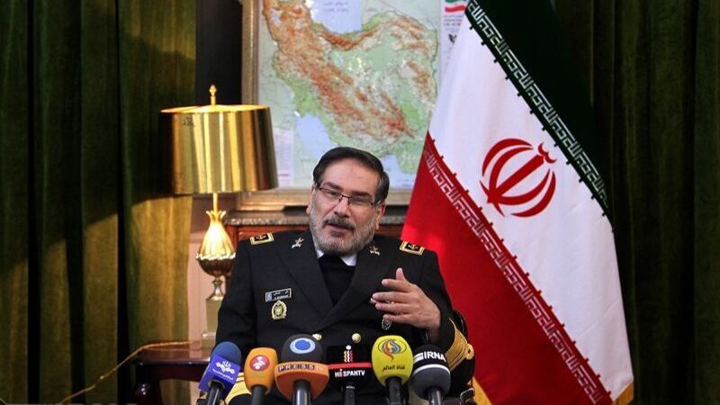 شمخاني: إزالة التّوتر والشراكة الإستراتيجية مع الجيران من أولوياتنا 