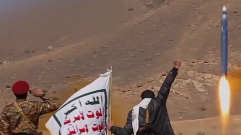 "البالستي" يدكُّ مرابض الطائرات الحربية وأهداف حيوية سعودية