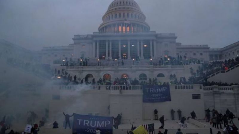 فوكوياما: نقطة الضعف الأكبر للولايات المتحدة اليوم تتمثل بالانقسام الداخلي
