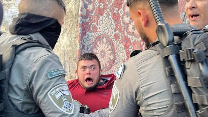 الاحتلال يعتدي على فتى من ذوي الاحتياجات الخاصة في القدس