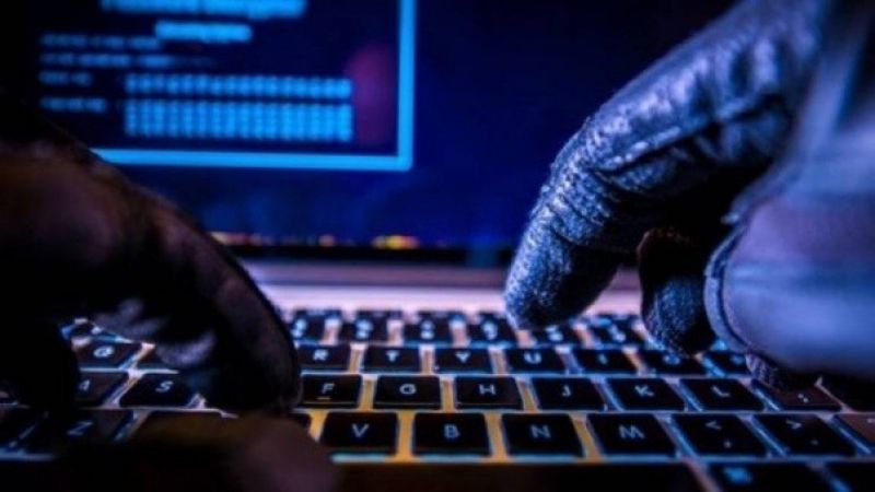 قراصنة يخترقون هاتف رئيس "الموساد": انتظروا منا الجزء الجديد