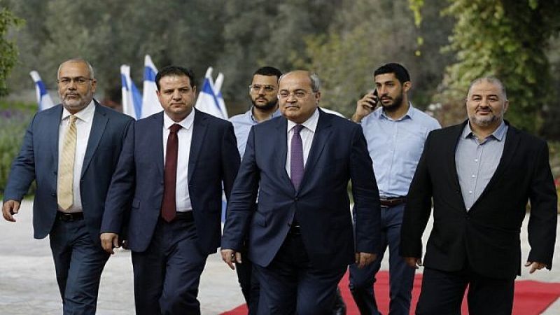 "القائمة الموحدة" تقرر تعليق عضويتها في الائتلاف والكنيست على خلفية الإعتداءات بالأقصى