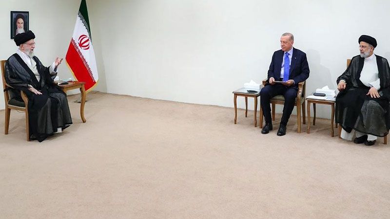 الإمام الخامنئي: أميركا و"اسرائيل" لا تستطيعان إيقاف حركة الفلسطينيين الكبرى