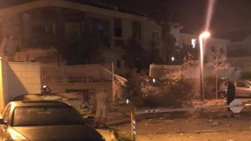 ردّ أولي.. إطلاق 100 صاروخ باتجاه "تل أبيب" والمستوطنات