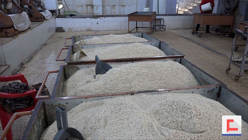 صناعة "الراشي" في العراق.. نكهة مميزة مستخلصة من عصر السمسم الصافي