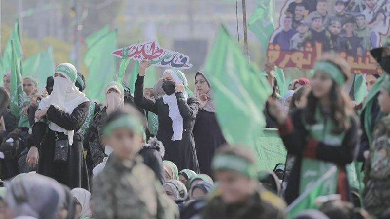 في احتفال مهيب..الجماهير الفلسطينية تحيي ذكرى انطلاقة "حماس الـ 35"