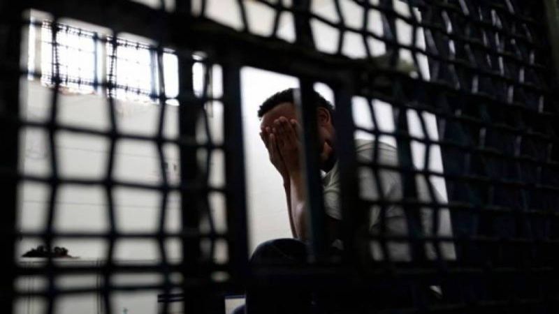 شهادات اعتقال لعدد من الأسرى الفلسطينيين في "عصيون"