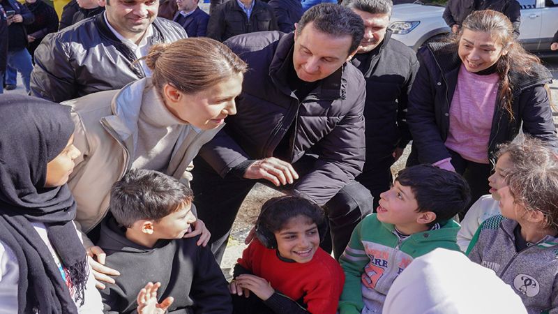 الأسد بين شعبه .. والحملة "المغرضة" سوقها ضعيف