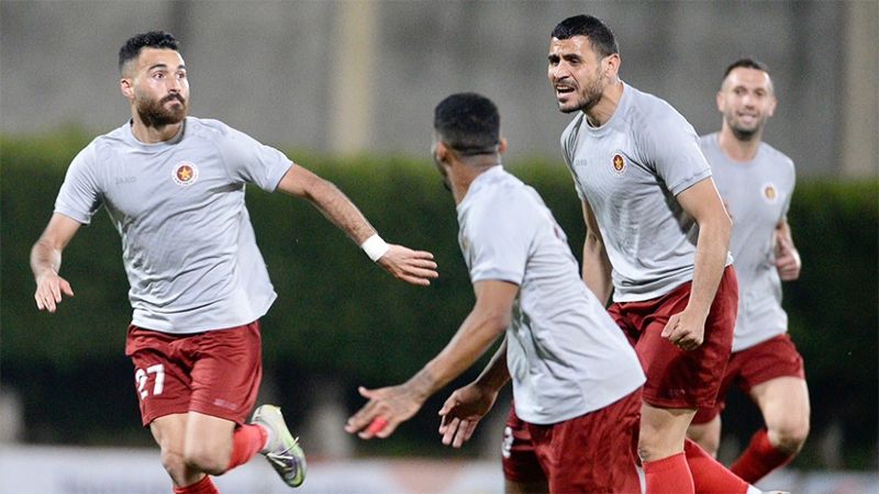 مصير "العهد" بيده.. والتنافس على اللقب حتى الثواني الأخيرة