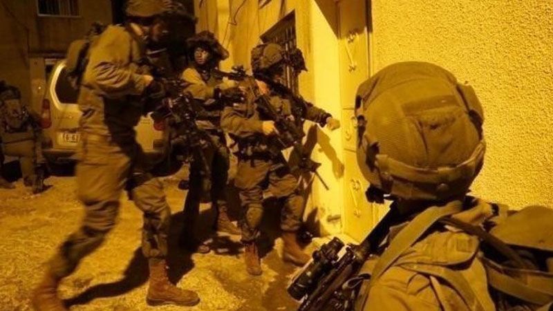 اعتقالات ومواجهات في الضفة والقدس.. والآلاف يؤدون "الفجر العظيم" 
