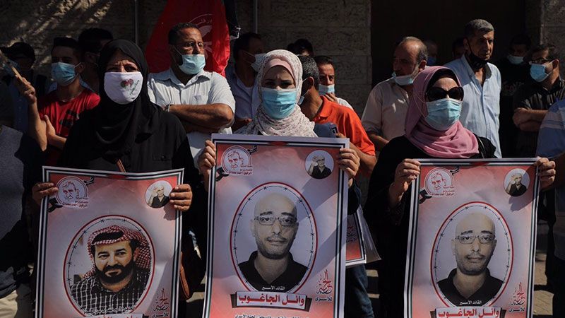 أسرى "الجبهة الشعبية لتحرير فلسطين" ينتفضون بوجه العدو