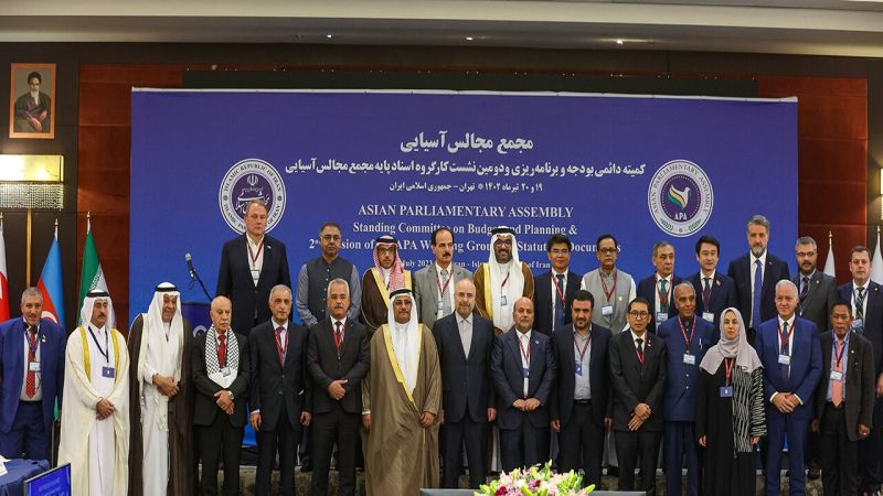 الدكتور أبو الفضل عموئي لـ"العهد": نسعى لتعزيز تعددية الأطراف في مواجهة الأحادية الغربية