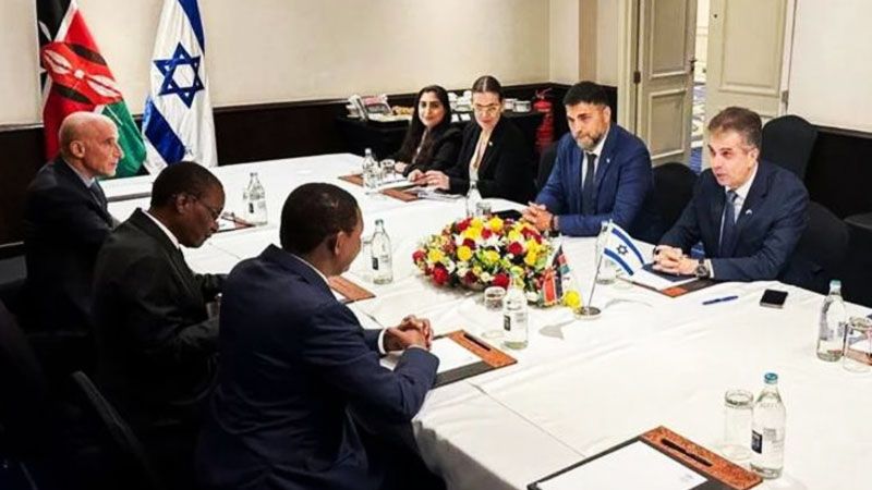 لقاء سري يجمع وزير خارجية العدو و"زعيم" دولة إسلامية‎ في كينيا 