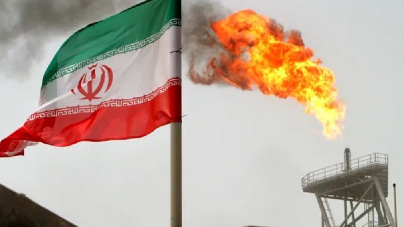 إيران تؤكّد عدم تنازلها "قيد أنملة" عن حقها في حقل "آرش"