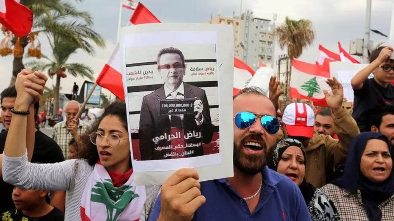"الفايننشال تايمز" تكشف فتح تحقيق بحق سلامة في نيويورك ولغز "الفلاش ميموري"!