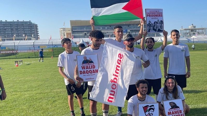 "صامدون" تدعو من مهرجان "فييّستا" في بلجيكا لدعم المقاومة الفلسطينية