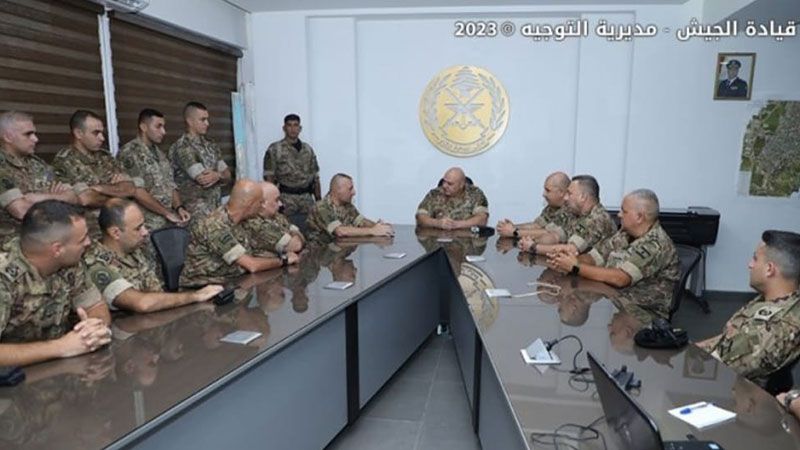على وقع المعارك في "عين الحلوة".. قائد الجيش في صيدا