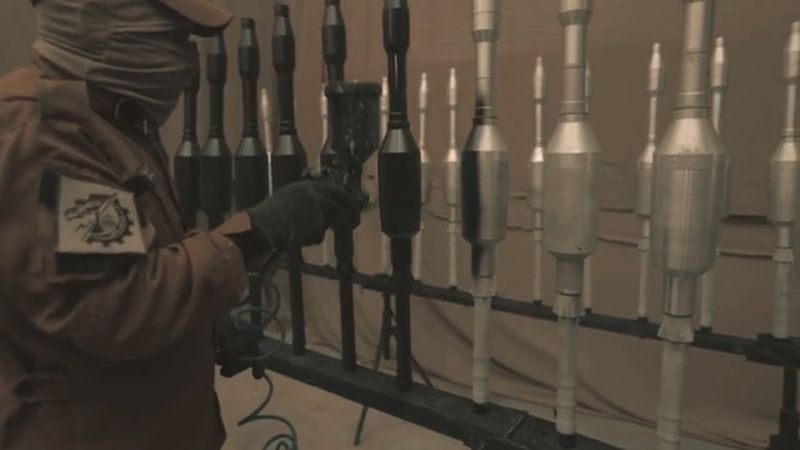 كتائب القسام تكشف عن قذيفة "الياسين" محلية الصنع