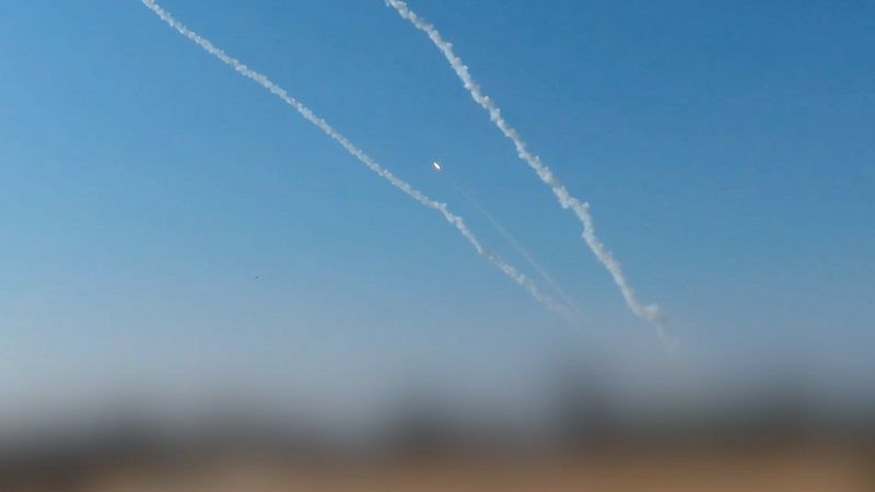 صواريخ المقاومة الفلسطينية تواصل دكّ المستوطنات