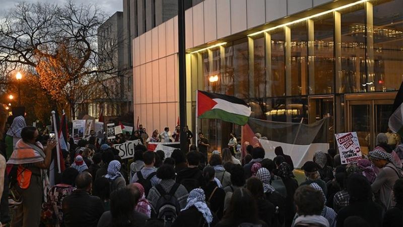 دعمًا للفلسطينيين.. وقفة أمام مبنى الخارجية الأميركية في واشنطن
