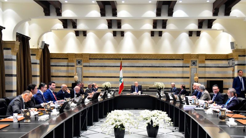 الحكومة ترجئ البحث في التمديد لقائد الجيش