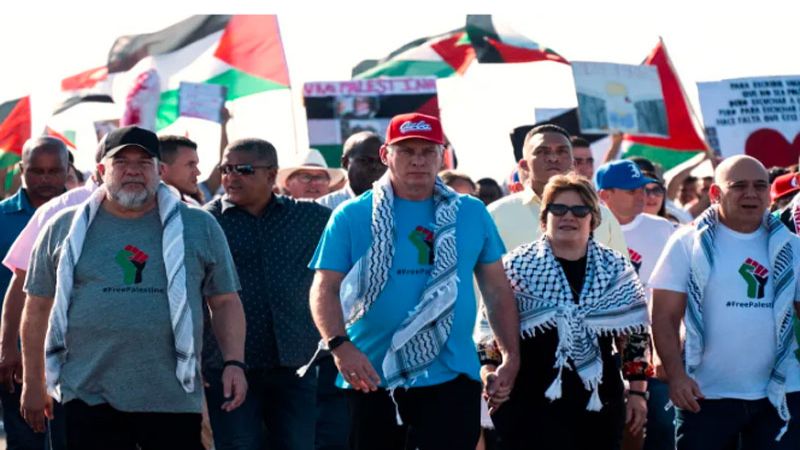 هافانا: رئيس كوبا يقود مسيرة تضامنية مع الشعب الفلسطيني