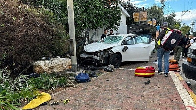 عملية مزدوجة بطوليّة في "رعنانا" شمال "تل أبيب".. مقتل مستوطنة وإصابة 19 بعضهم بحال الخطر