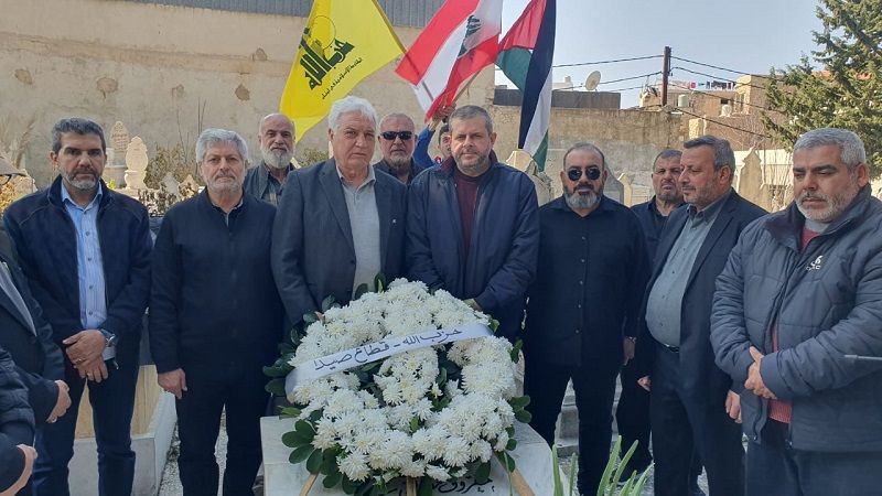 وفد من حزب الله زار ضريح الشهيد معروف سعد في ذكرى اغتياله
