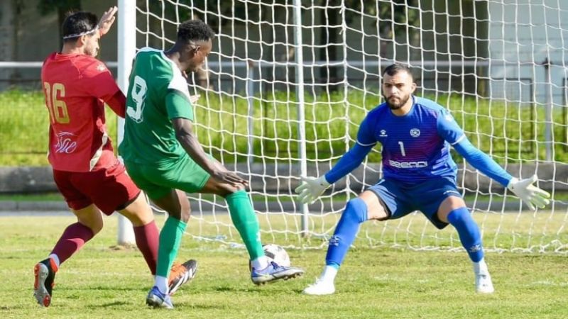 الأنصار يحسم قمة الدوري اللبناني بفوزه على النجمة  