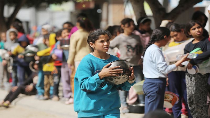 "الأونروا": الجوع منتشر في كل قطاع غزة