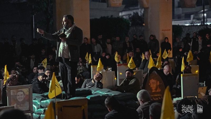 بالصور: أمسية في روضة الحوراء زينب "ع" بعنوان "ليلة مع الشهداء"
