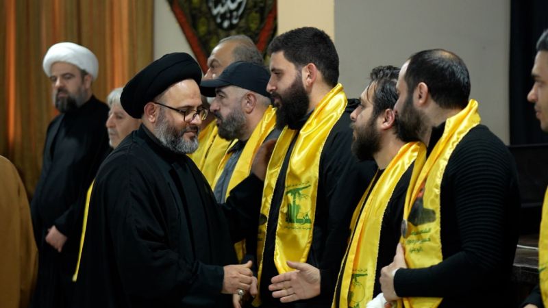 بالصور: تقبُّل التعازي والتبريكات بالشهيد على طريق القدس حسين علي دبوق