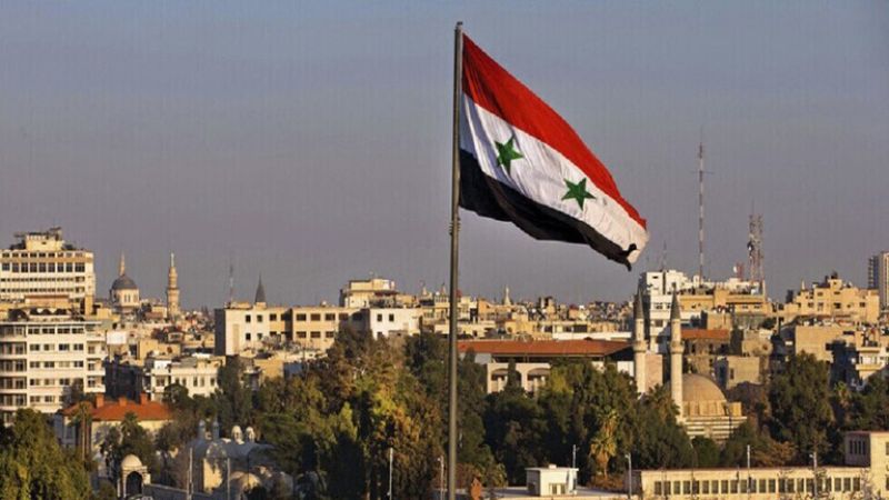 انفجار عبوة ناسفة بسيارة في منطقة المزة السورية والأضرار مادية