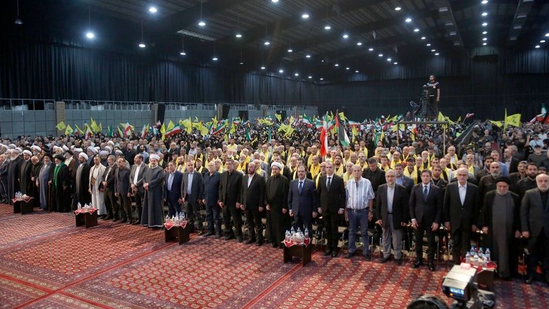 بالصور: الاحتفال التكريمي الذي أقامه حزب الله للشهداء الأبرار الرئيس الإيراني ورفاقه