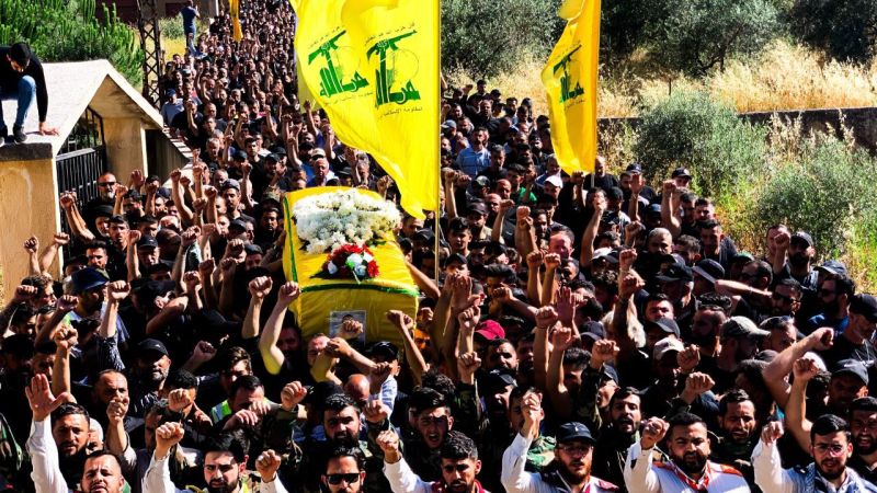 حزب الله يشيّع الشهيد السعيد على طريق القدس علي حمد في عيترون