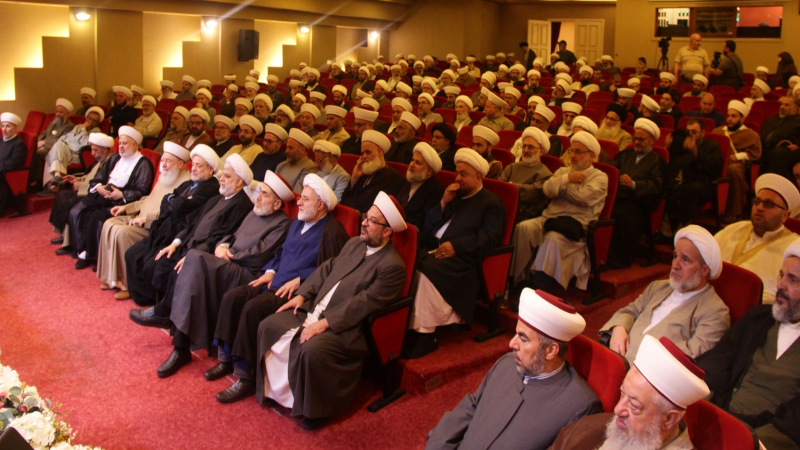 وفد تجمع العلماء يحضر مسرحية "طوفان الأحرار": الروح الحسينية ستزيل كيان العدو