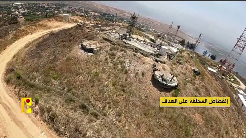 فيديو: استهداف التجهيزات الفنية في موقع المطلة التابع لجيش العدو "الإسرائيلي"