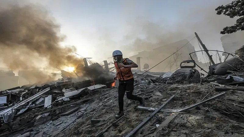 "جثامين شهداء متفحمة وبيوت أُحرقت بالكامل".. الاحتلال يعدم ما تبقى من حياة شمال قطاع غزة
