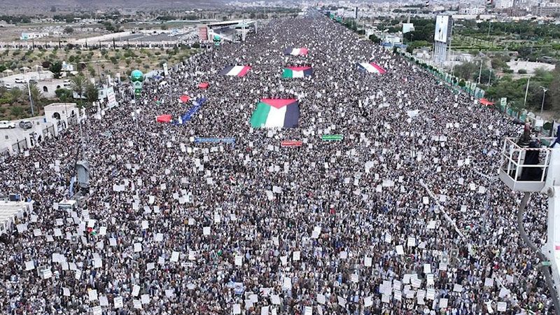 وفاءً لدماء الشهداء.. تظاهرات حاشدة في المحافظات اليمنية