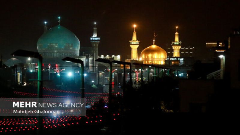 الإيرانيون يُحيون ذكرى استشهاد الإمام الرضا (ع)