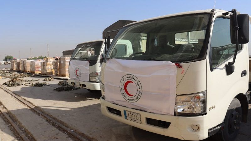 بالصور| الهلال الأحمر العراقي يرسل شحنة من المساعدات الطبية إلى لبنان 
