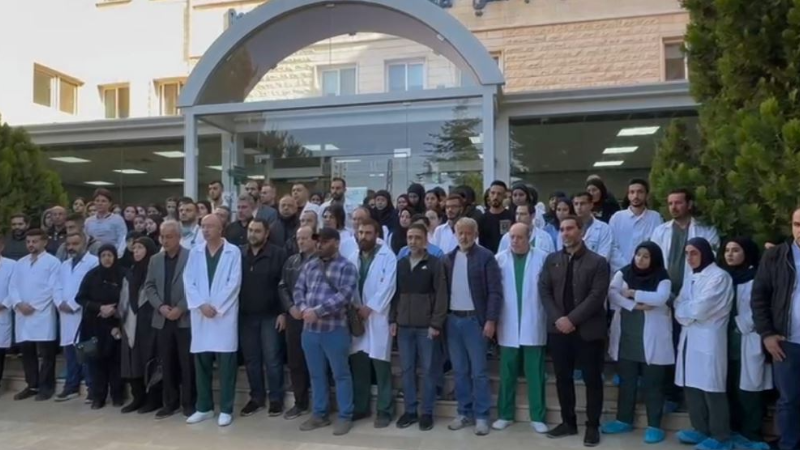 وقفة تضامنية في الهرمل استنكارًا لاستهداف علام ورفاقه
