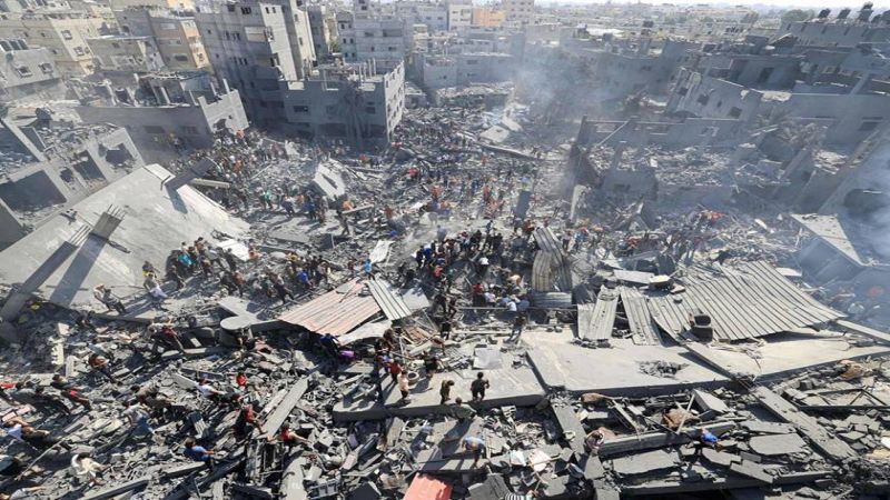 50 شهيدًا في غارات "إسرائيلية" على منازل المدنيين وخيام النزوح بقطاع غزّة