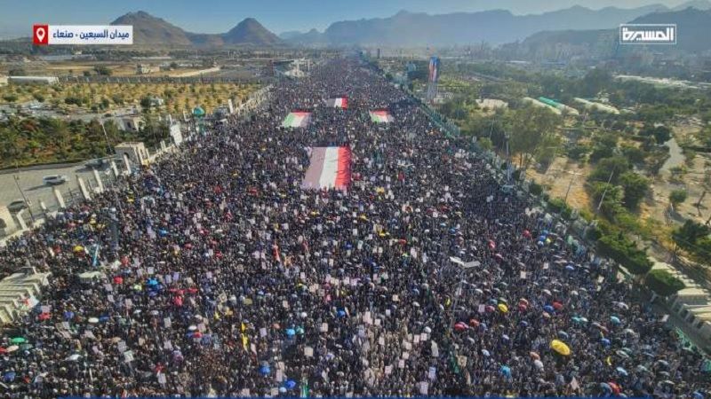 "مستمرون في مواجهة المشروع الصهيوأميركي".. مليونية جديدة في العاصمة صنعاء