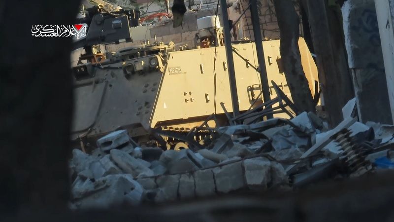 فيديو| استهداف دبابة "ميركافا" وإسقاط مسيَّرة وسط قطاع غزة