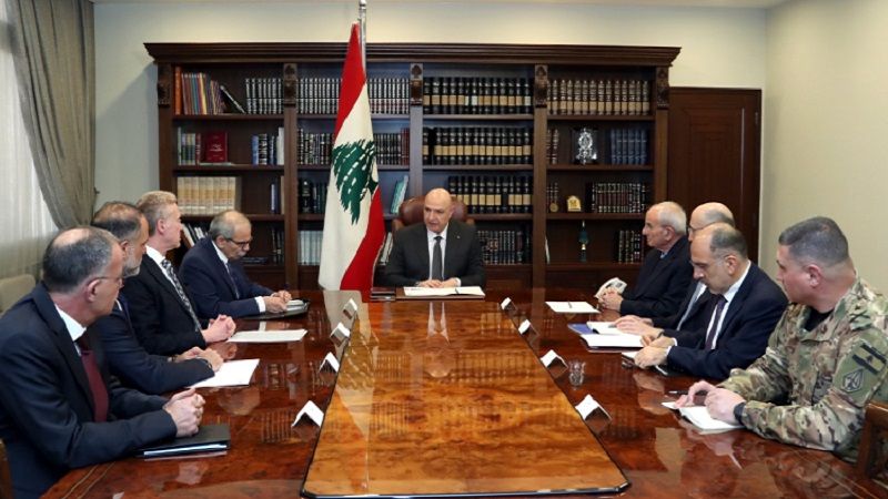الرئيس عون كلف وزير الأشغال تمديد مهلة تعليق الرحلات من إيران وإليها 