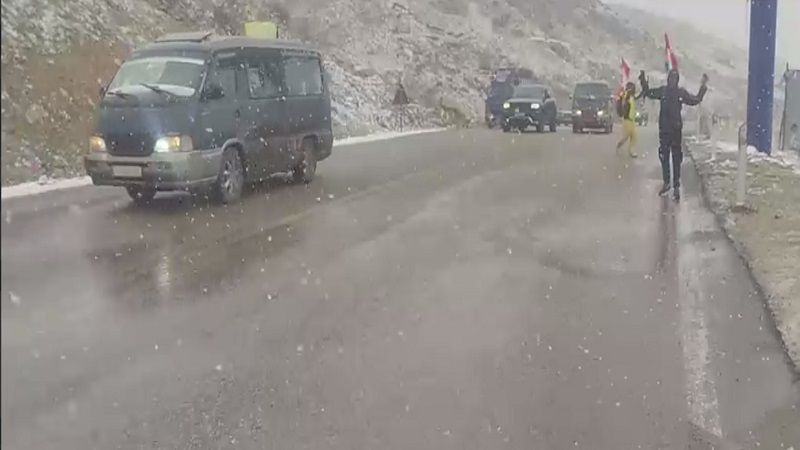 زحف جماهيري كبير من البقاع إلى بيروت للمشاركة في التشييع